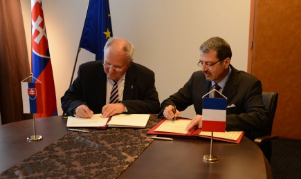 Prijatie francúzskeho veľvyslanca Jean-Marie Bruna na pôde ministerstva školstva