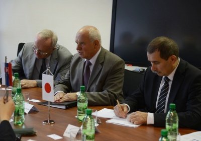 Štátny tajomník Štefan Chudoba diskutoval s japonskou vedeckou delegáciou