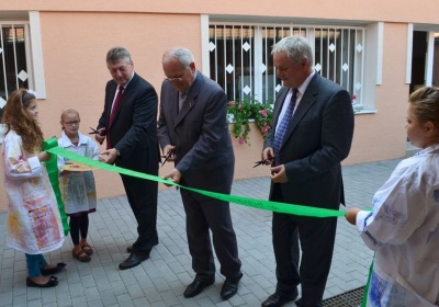 Minister Dušan Čaplovič sa zúčastnil na otvorení nových priestorov ZUŠ v Skalici