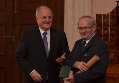 Minister školstva Dušan Čaplovič ocenil prvýkrát vedcov Cenou Samuela Mikovíniho