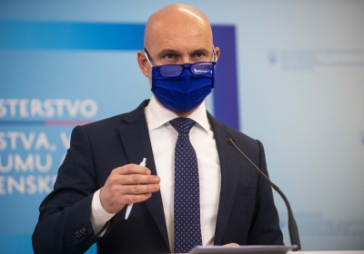 Minister školstva Dušan Čaplovič na 46. valnom zhromaždení SOV