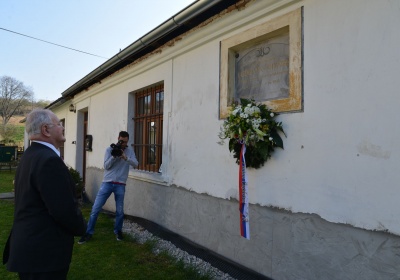 Minister Dušan Čaplovič si v Zemianskom Podhradí pripomenul výročie Ľ. V. Riznera