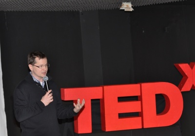 Minister Juraj Draxler diskutoval so stredoškolákmi v rámci konferencie TEDxYouth