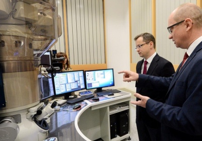 Na pôde STU otvorili Centrum pre nanodiagnostiku s unikátnymi prístrojmi