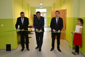 Juraj Draxler na slávnostnom otvorení nového školského areálu v Miloslavove 