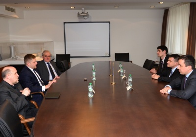 Nový minister školstva Peter Plavčan sa dnes ujal úradu