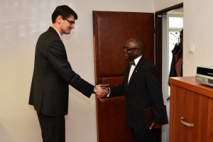 Štátny tajomník Peter Krajňák prijal veľvyslanca Zambijskej republiky pre SR J. E. Bwalyu Chitiho