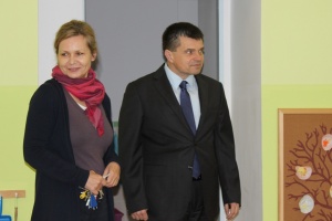 Návšteva ministra školstva P. Plavčana na súkromnej Montessori škole v Bratislave