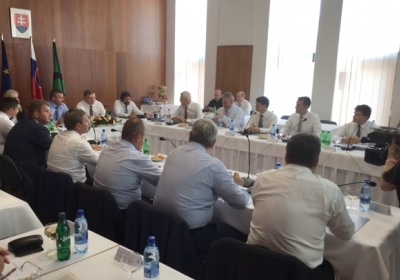 Výjazdové rokovanie vlády v regióne Novohrad využil minister Plavčan aj na stretnutie s riaditeľmi