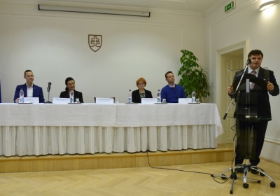 Minister školstva Peter Plavčan vyhlásil čitateľskú súťaž pre školy