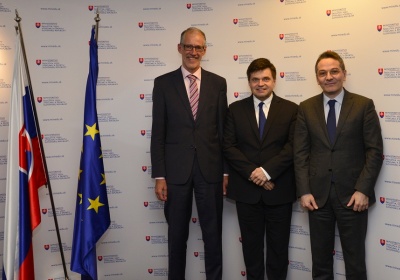 Minister školstva Peter Plavčan prijal veľvyslancov Nemecka a Francúzska