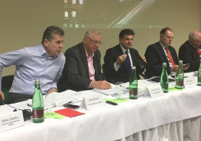 Minister Peter Plavčan diskutoval so zástupcami ZMOS