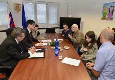Štátny tajomník Peter Krajňák prijal signatárov otvoreného listu k vzdelávaniu detí so ŠVVP