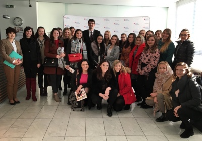 Študentky špeciálnej pedagogiky prijal na ministerstve štátny tajomník Peter Krajňák