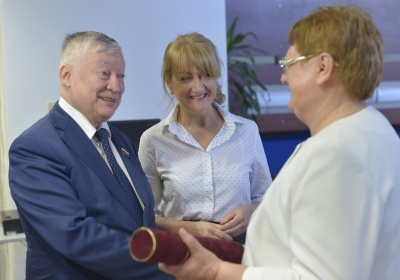 Základná škola v Petržalke už nesie meno šachového veľmajstra A. Karpova