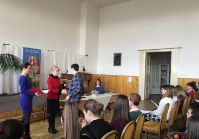 Odovzdávanie polročných výpisov vysvedčení na Strednej odbornej škole pedagogickej v Leviciach