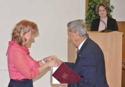 3 Ocenenie profesora Hričovského