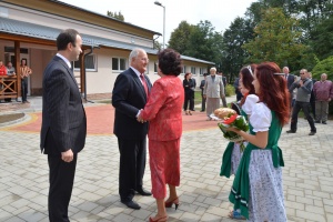 Minister školstva Dušan Čaplovič na otvorení školského roka v Základnej škole s materskou školou v Starej Bystrici