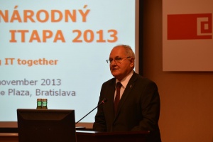 Minister školstva Dušan Čaplovič otvoril Medzinárodný kongres ITAPA 2013