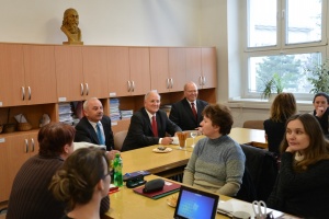 Minister školstva Dušan Čaplovič navštívil školy v meste Svätý Jur