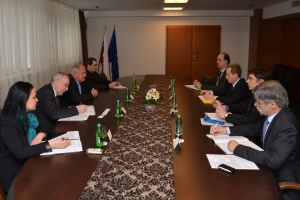 Minister školstva Dušan Čaplovič rokoval s francúzskym veľvyslancom v SR Didier Lopinotom