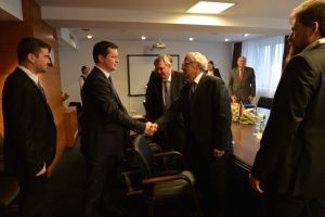 Minister školstva Juraj Draxler prijal na pôde ministerstva ruskú delegáciu Spojeného ústavu jadrových výskumov v Dubne 