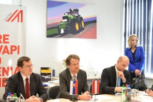 Miba predstavila fungovanie duálneho systému vzdelávania v praxi
