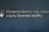 Stanovisko MŠVVaŠ SR k iniciatíve „Babysitting Day“: Niektorí učitelia môžu porušovať pracovnú disciplínu