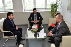 Stretnutia ministra P. Plavčana a štátneho tajomníka P. Krajňáka so splnomocnencami vlády