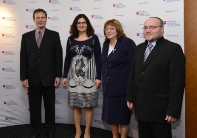 Ministerka školstva Martina Lubyová rokovala s odborármi zo SAV