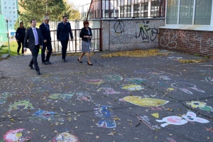 ZŠ, Malokarpatské námestie 1 s podpredsedom vlády a ministrom financií SR Petrom Kažimírom