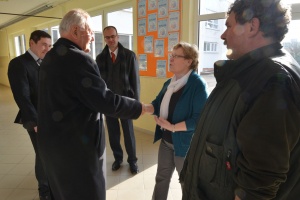 Neohlásená návšteva ministra Dušana Čaploviča na Základnej škole v Šenkviciach