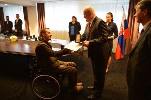 Medaila prof. Vladimíra Černušáka: Ján Riapoš za dlhoročnú úspešnú a vzornú športovú reprezentáciu Slovenskej republiky, počas ktorej sa stal štvornásobným paralympijským víťazom v stolnom tenise.