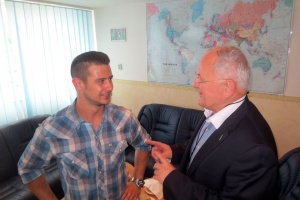 Minister pri rozhovore so slovenským hokejistom Tomášom Tatarom