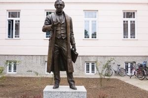 Oslavy storočnice Gymnázia Jána Kollára v Báčskom Petrovci