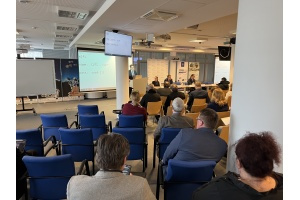 Predstavitelia Ministerstva školstva, vedy, výskumu a športu a účastníci konferencie VER 2022 - záber 3